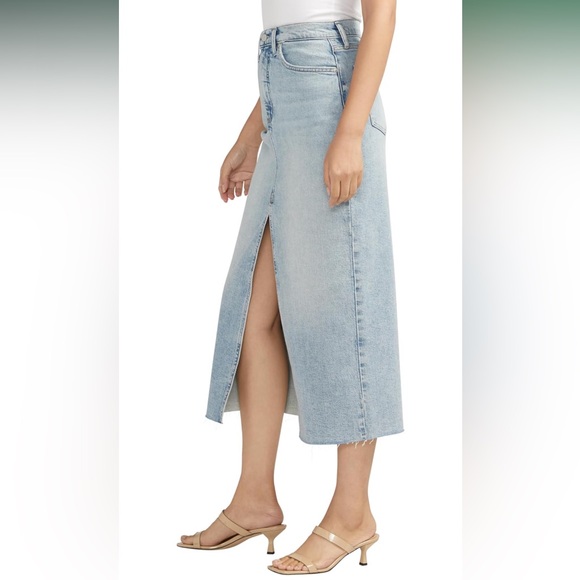 Silver Jeans Light Blue Midi Skirt - Picture 2 of 5